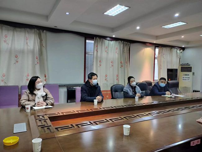 武陟縣人民政府副縣長蘇瑞君、縣農(nóng)業(yè)局局長宋治環(huán)一行蒞臨我公司調(diào)研